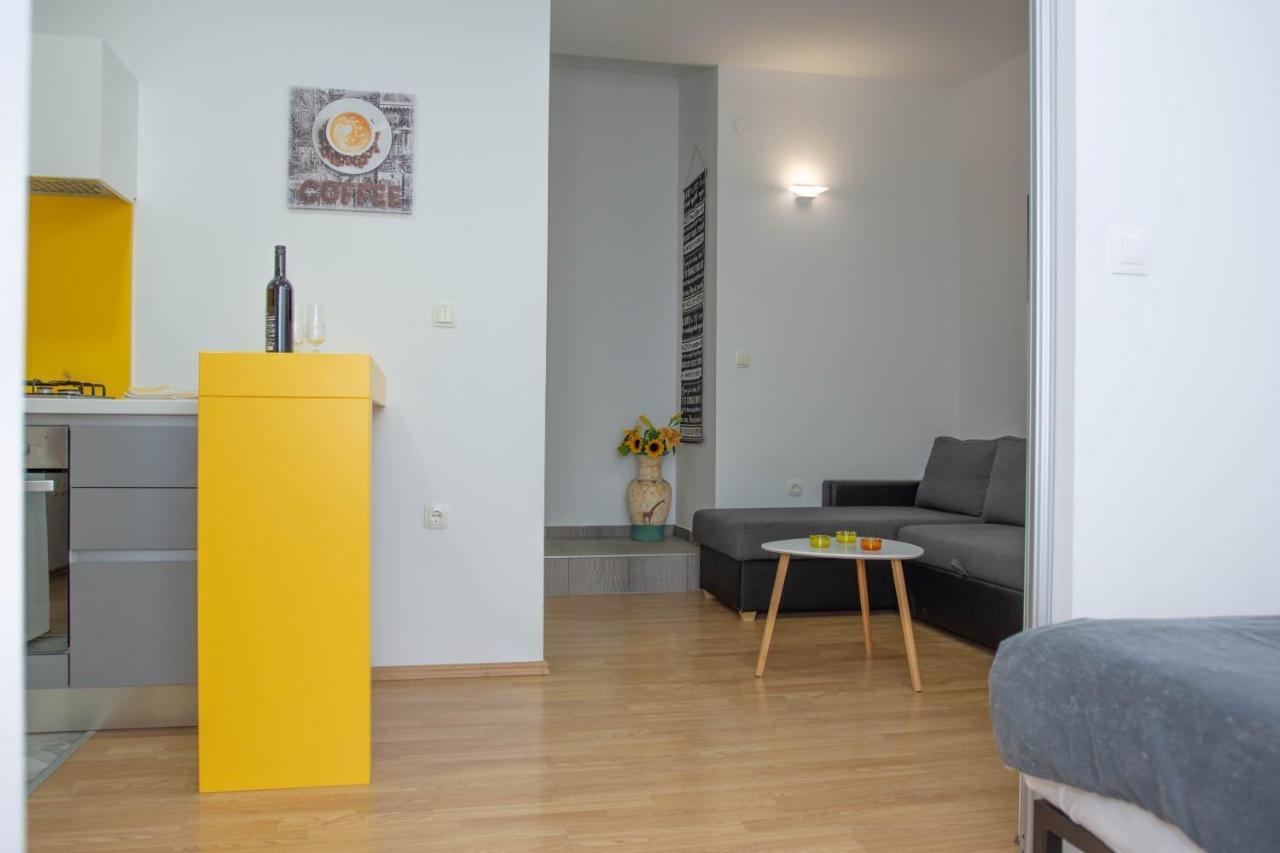 Apartments Pasalic Kaštela Екстериор снимка