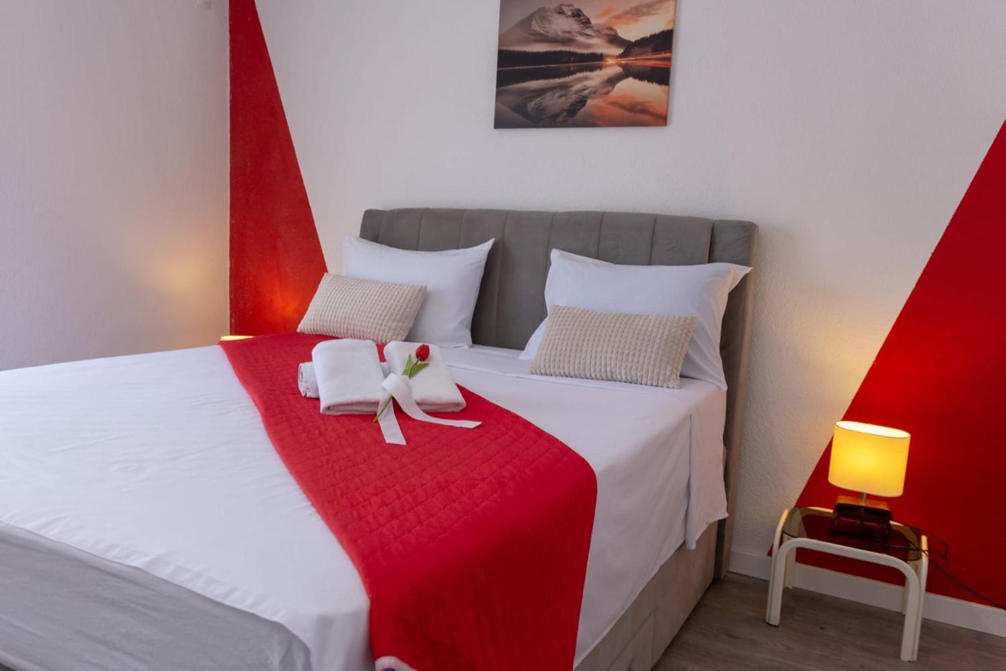 Apartments Pasalic Kaštela Екстериор снимка